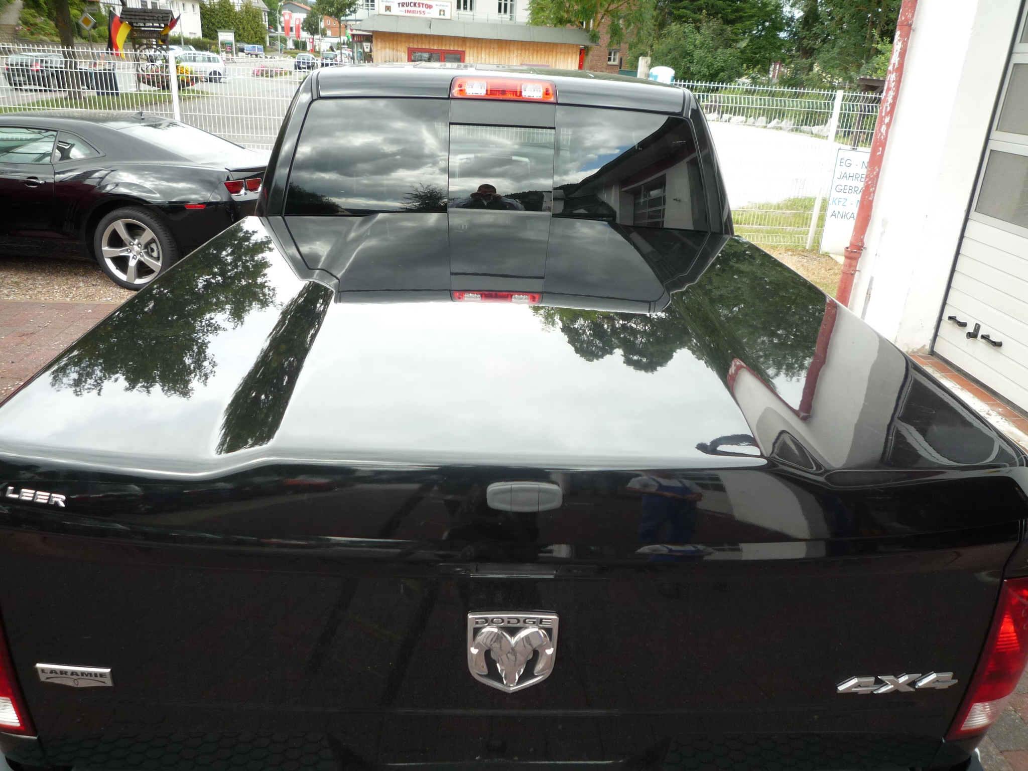 Leer 700 Laderaumabdeckung Tonneau Cover Dodge Ram 1500 Crew Cab 09 18 Schwarz